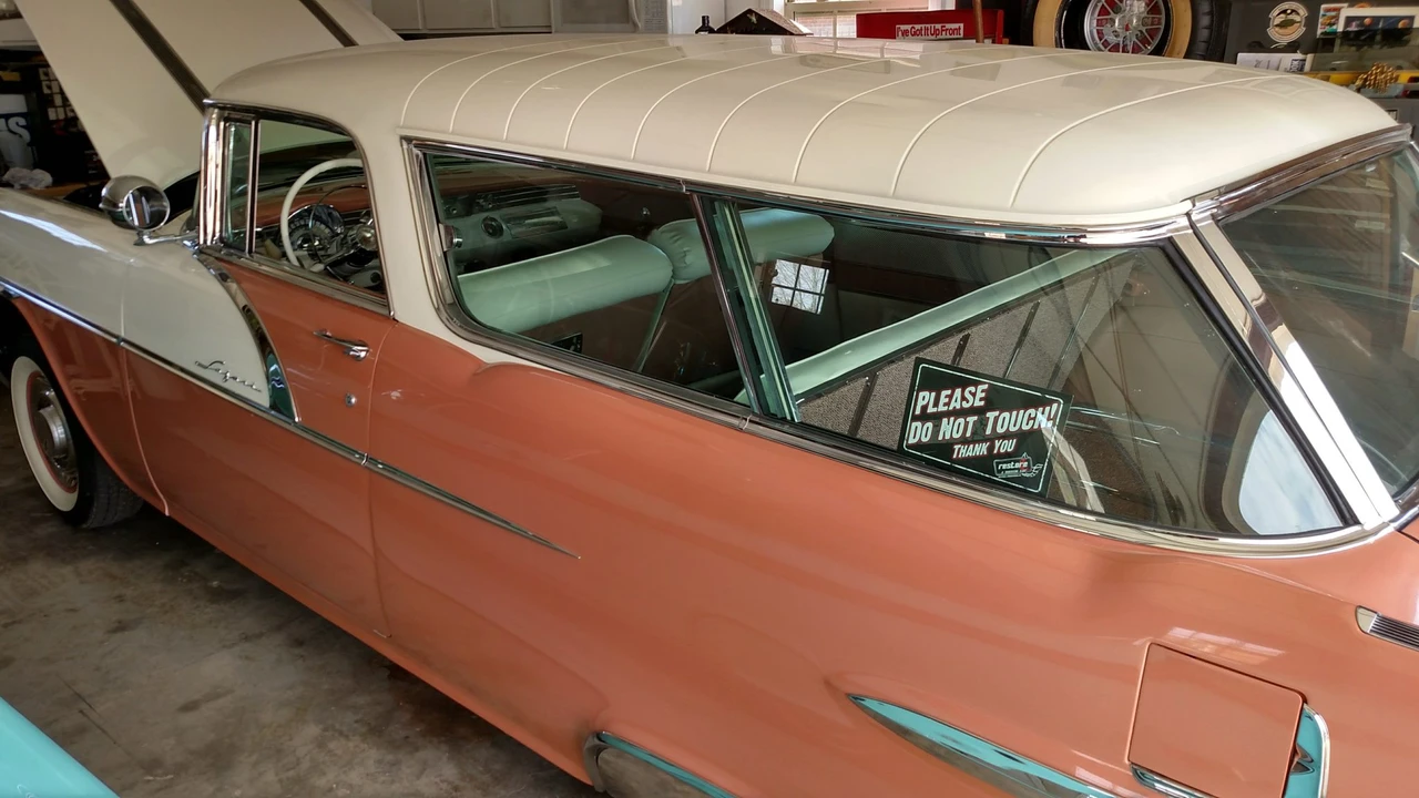 1956 Pontiac Safari - Image 7 of 31