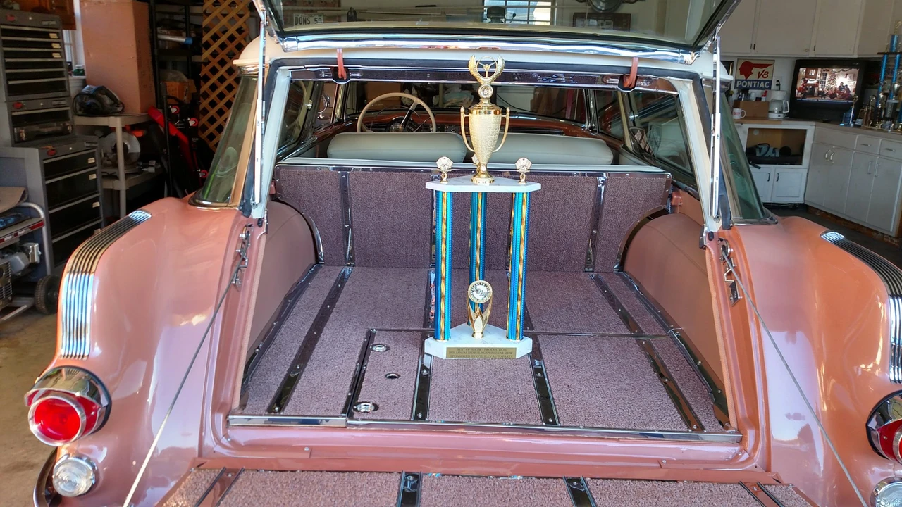 1956 Pontiac Safari - Image 25 of 31