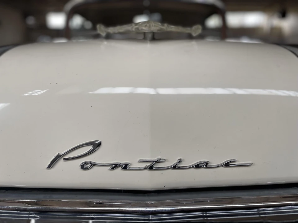 1956 Pontiac Star Chief - Image 21 of 31