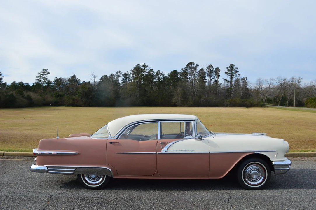 1956 Pontiac Star Chief - Image 8 of 31