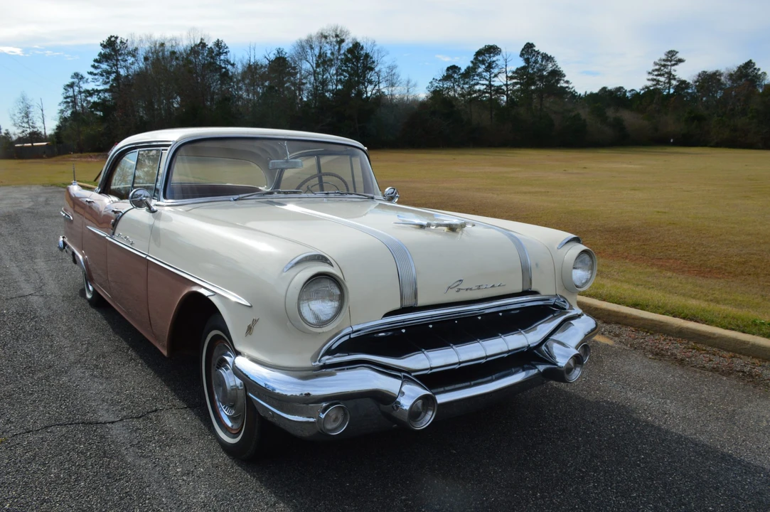 1956 Pontiac Star Chief - Image 10 of 31