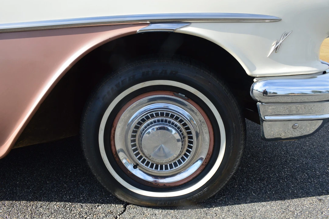 1956 Pontiac Star Chief - Image 26 of 31