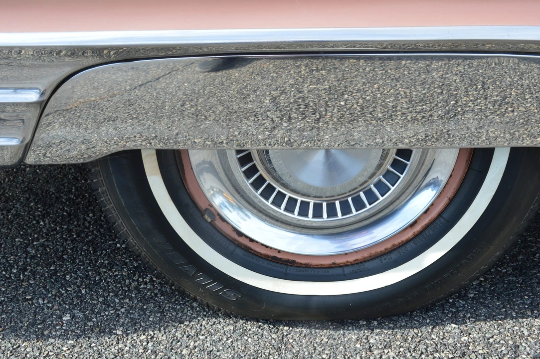 1956 Pontiac Star Chief - Image 24 of 31