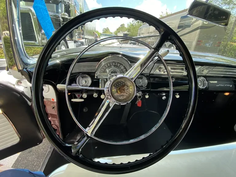 1956 Pontiac Star Chief - Image 7 of 31