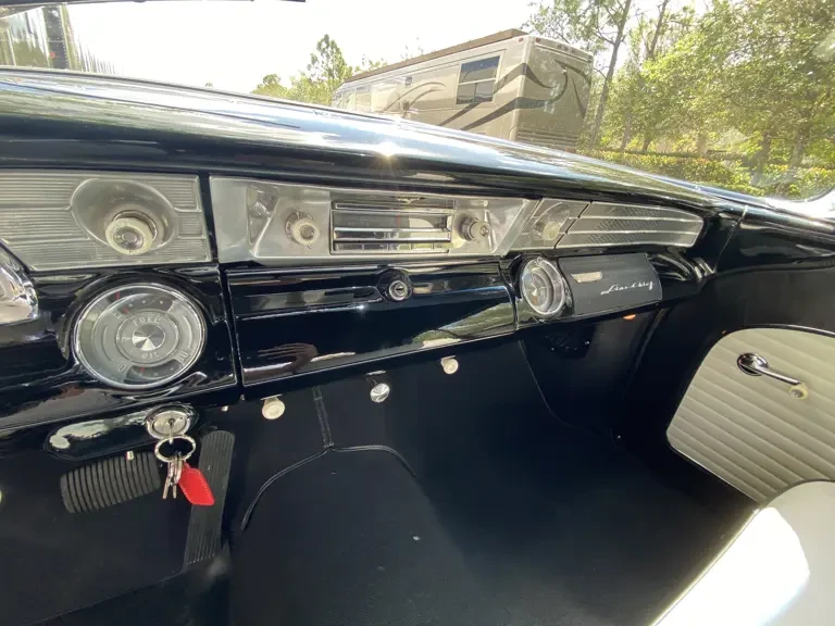 1956 Pontiac Star Chief - Image 10 of 31