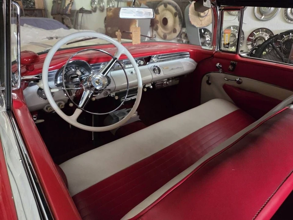 1956 Pontiac Star Chief - Image 10 of 19