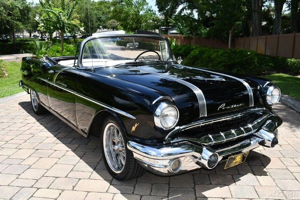 1956 Pontiac Star Chief - Image 4 of 21