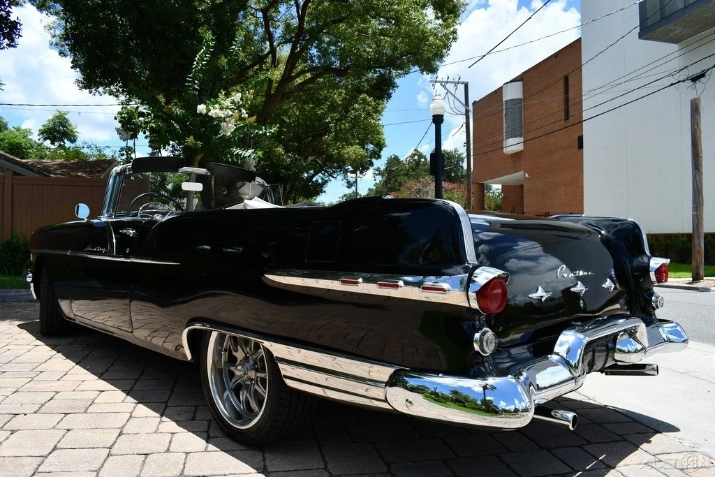1956 Pontiac Star Chief - Image 17 of 21