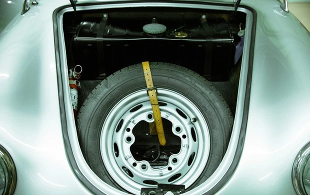 1956 Porsche 356 A - Image 12 of 16