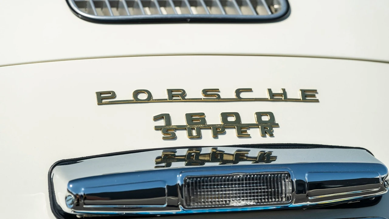 1956 Porsche 356 A - Image 9 of 31