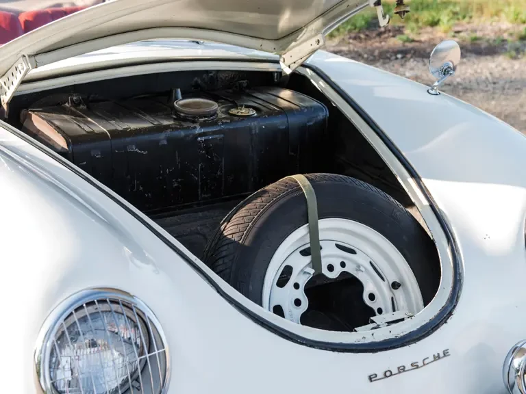 1956 Porsche Speedster - Image 28 of 31