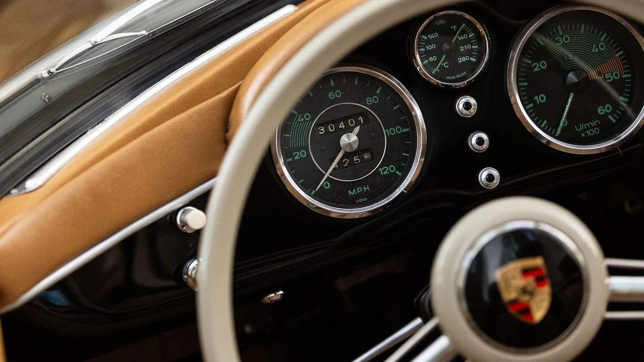 1956 Porsche 356 Pre-A - Image 24 of 31