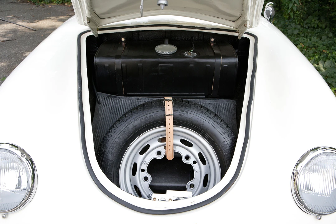 1956 Porsche Speedster - Image 14 of 14