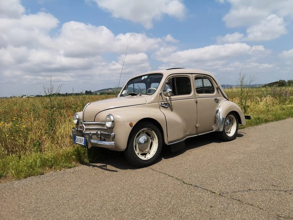 1956 Renault 4CV - Image 2 of 31