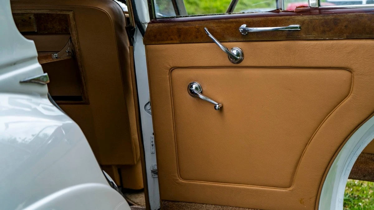 1956 Rolls-Royce Silver Cloud I - Image 28 of 30