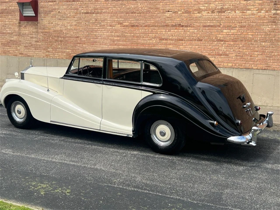 1956 Rolls-Royce Silver Wraith I - Image 5 of 8