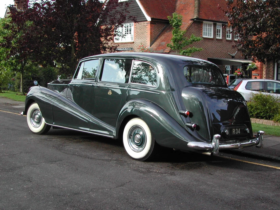 1956 Rolls-Royce Silver Wraith I - Image 4 of 13