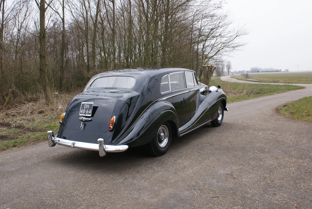 1956 Rolls-Royce Silver Wraith I - Image 18 of 24