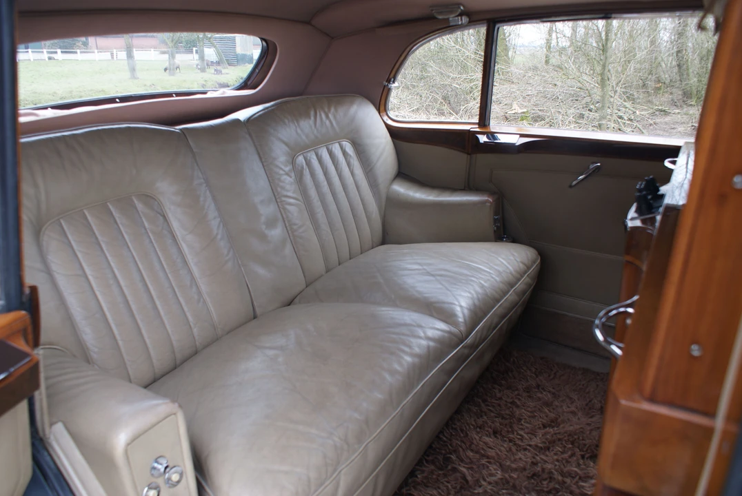1956 Rolls-Royce Silver Wraith I - Image 17 of 24
