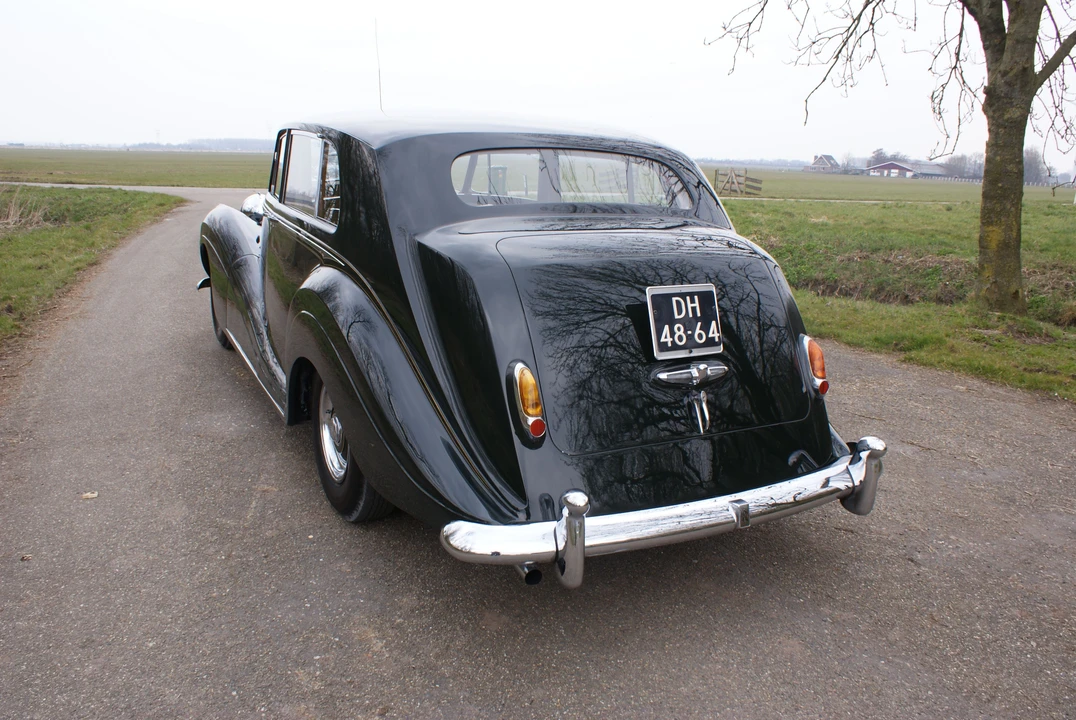 1956 Rolls-Royce Silver Wraith I - Image 4 of 24