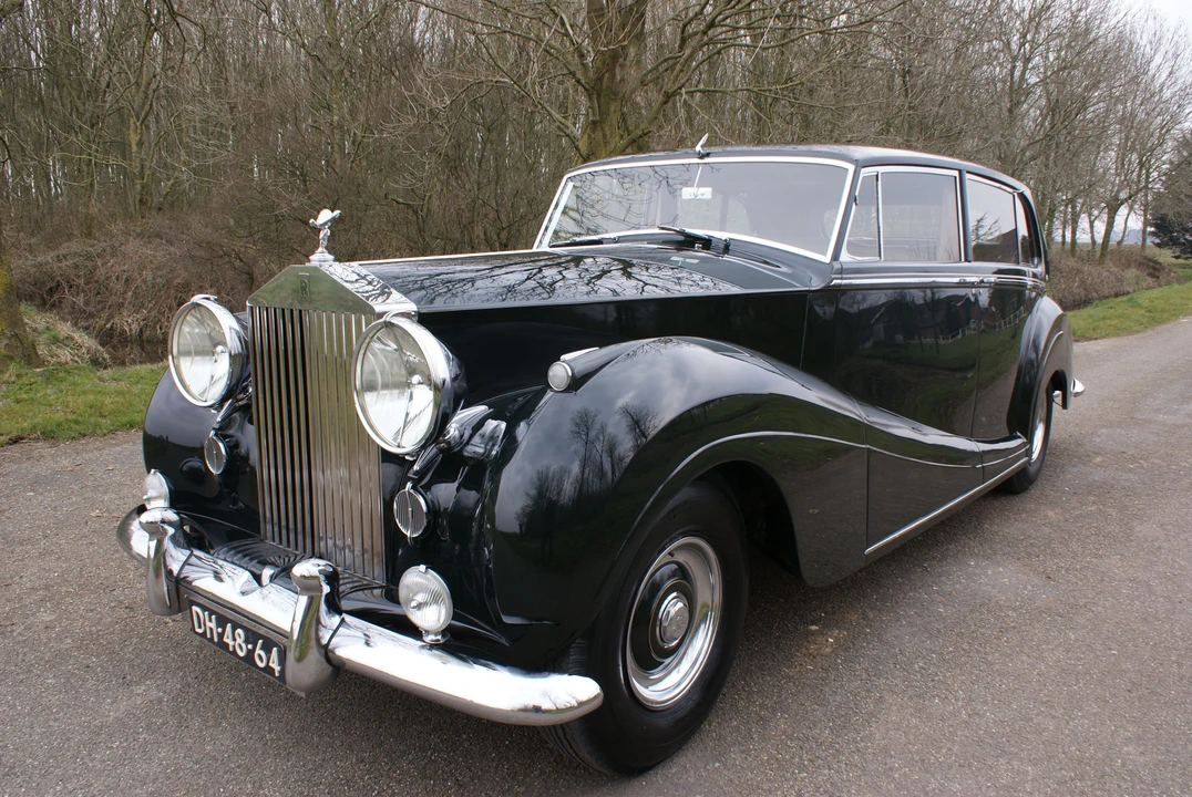 1956 Rolls-Royce Silver Wraith I - Image 2 of 24