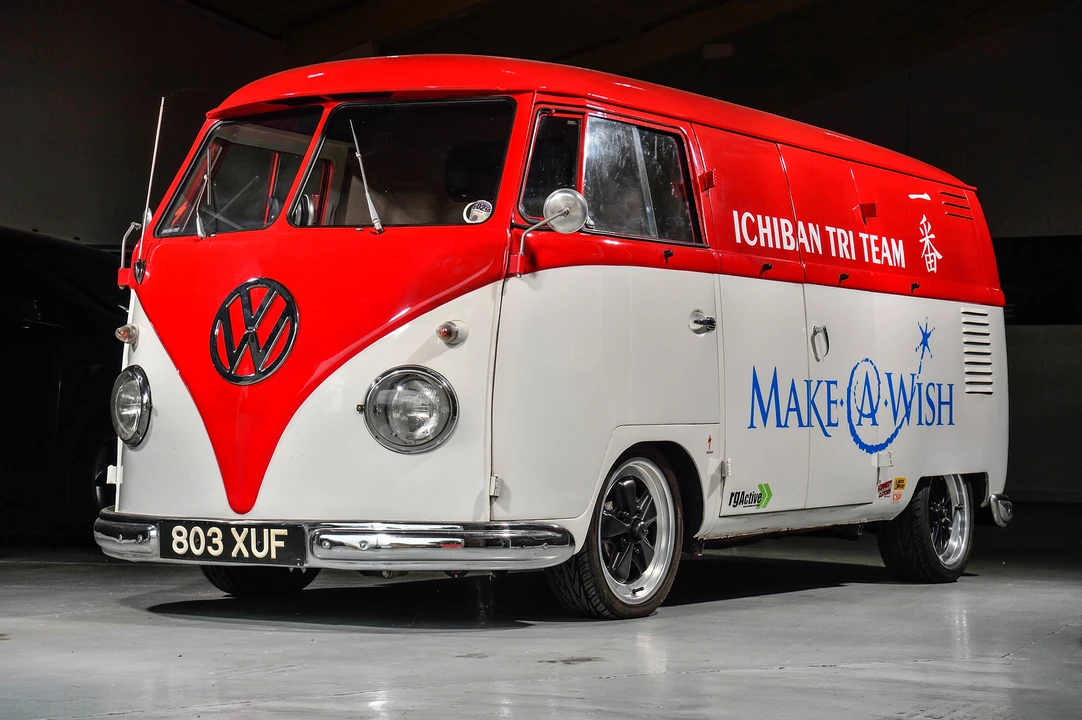 1956 Volkswagen Split-Window Bus - Image 2 of 31