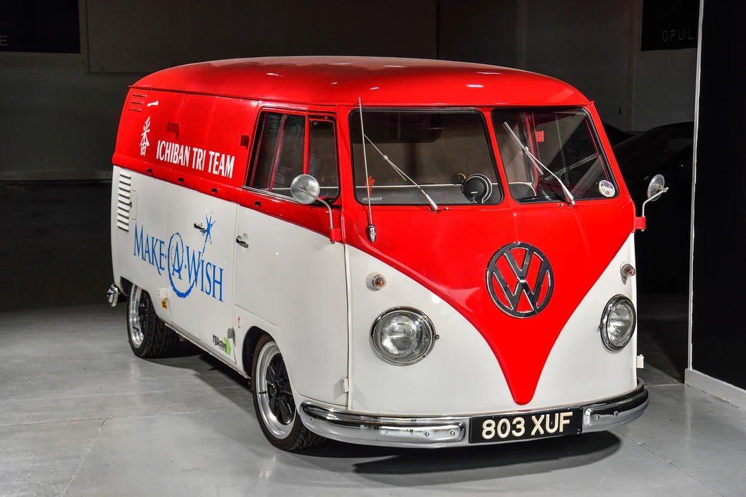 1956 Volkswagen Split-Window Bus - Image 15 of 31