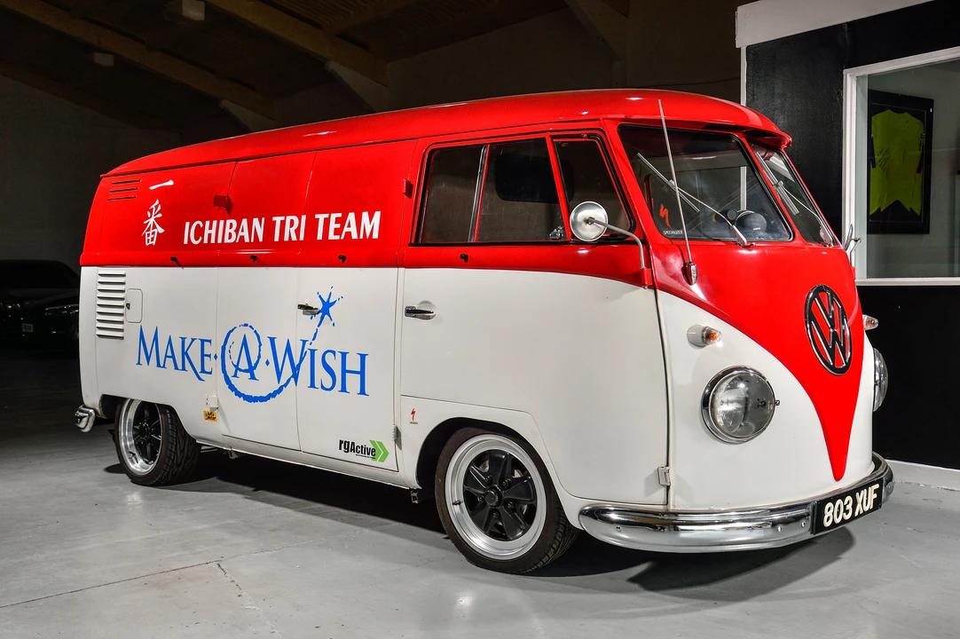 1956 Volkswagen Split-Window Bus - Image 4 of 31