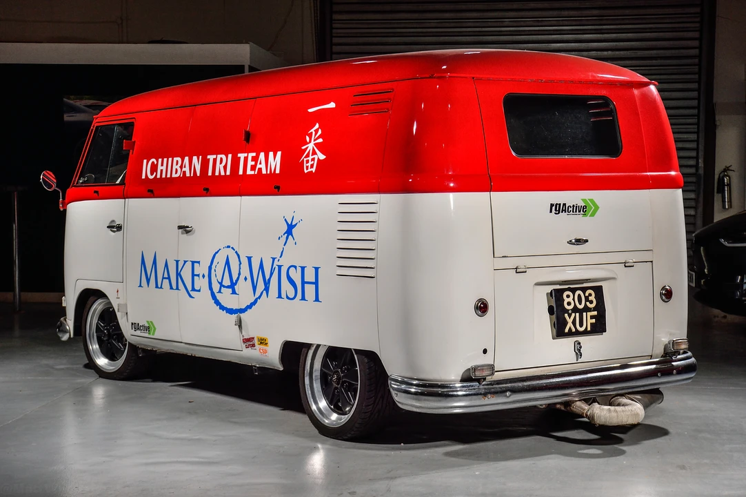 1956 Volkswagen Split-Window Bus - Image 20 of 31