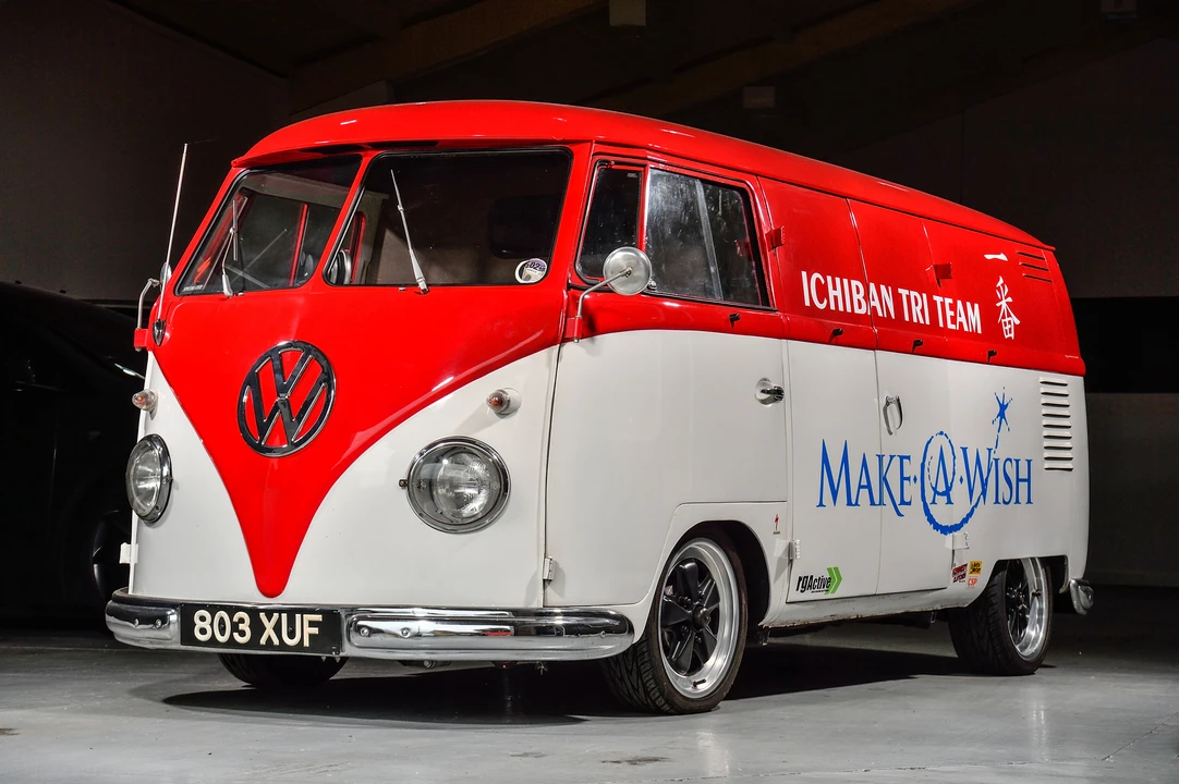 1956 Volkswagen Split-Window Bus - Image 18 of 31