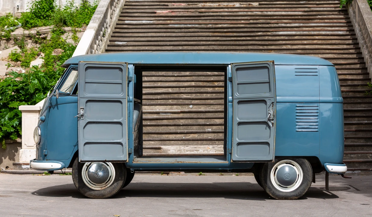 1956 Volkswagen Split-Window Bus - Image 9 of 30