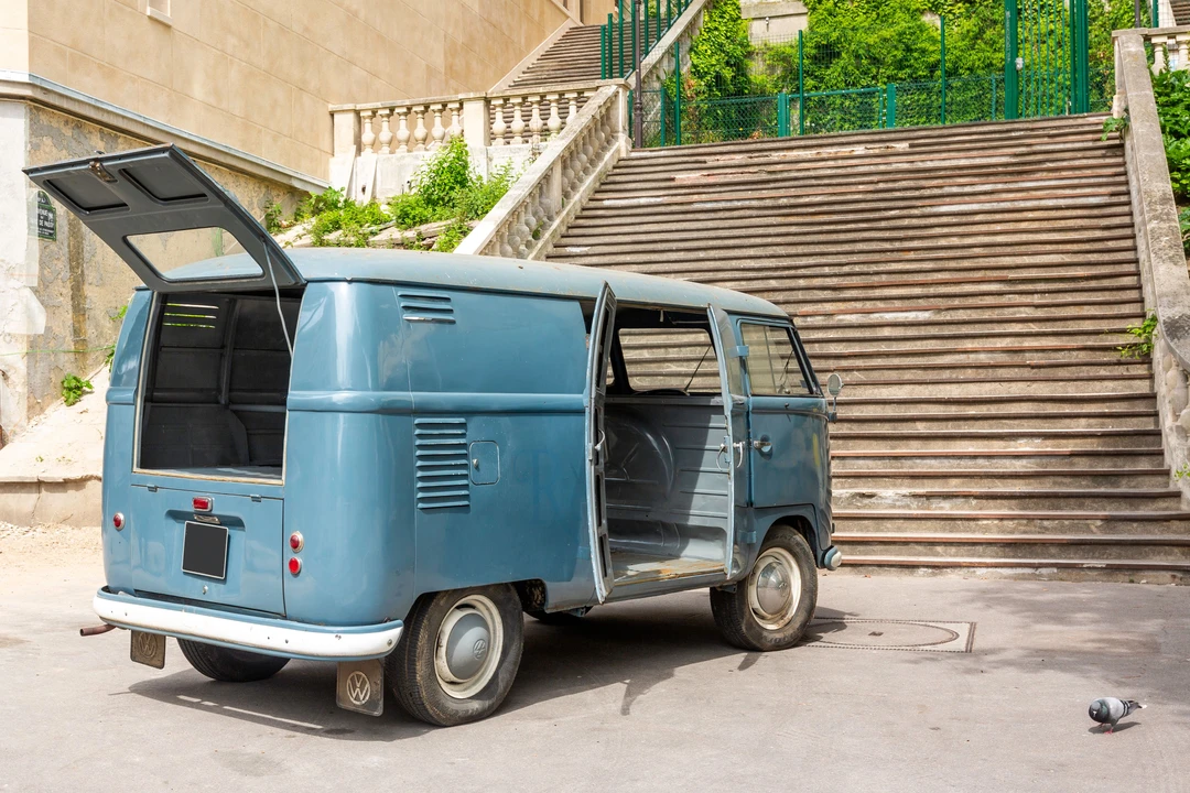 1956 Volkswagen Split-Window Bus - Image 7 of 30