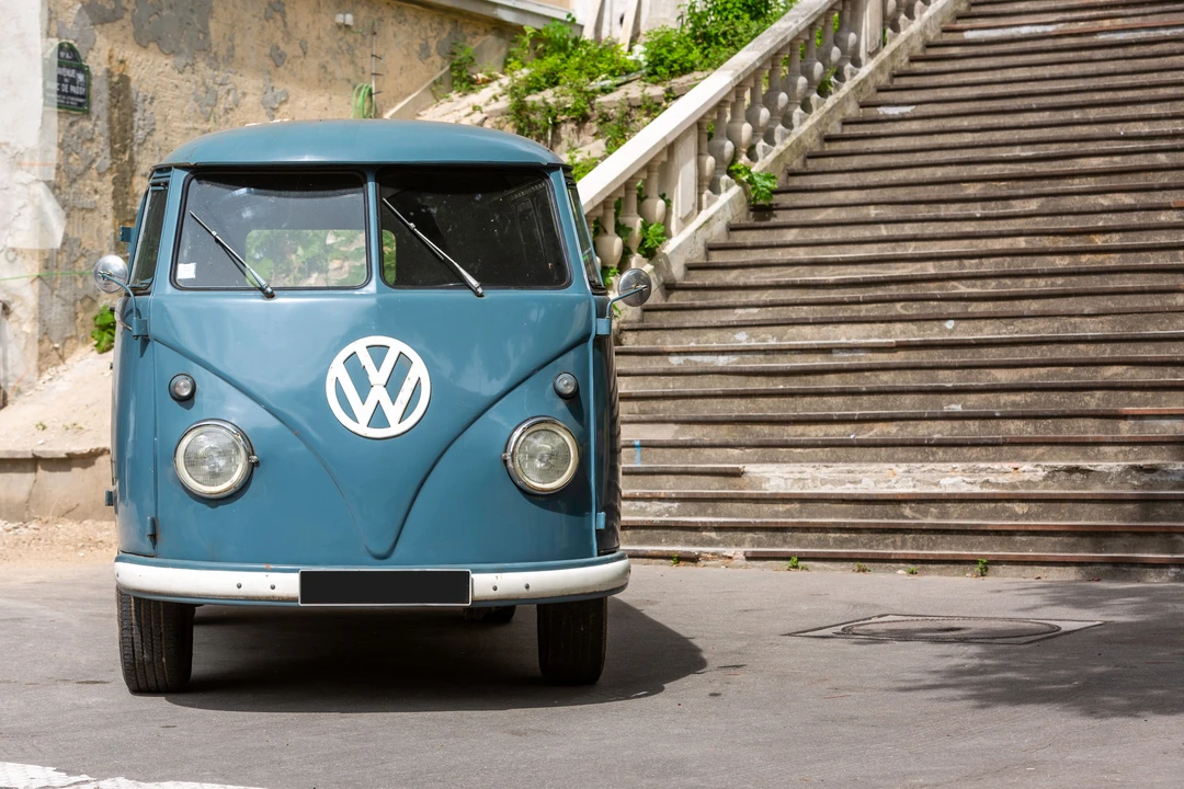 1956 Volkswagen Split-Window Bus - Image 2 of 30