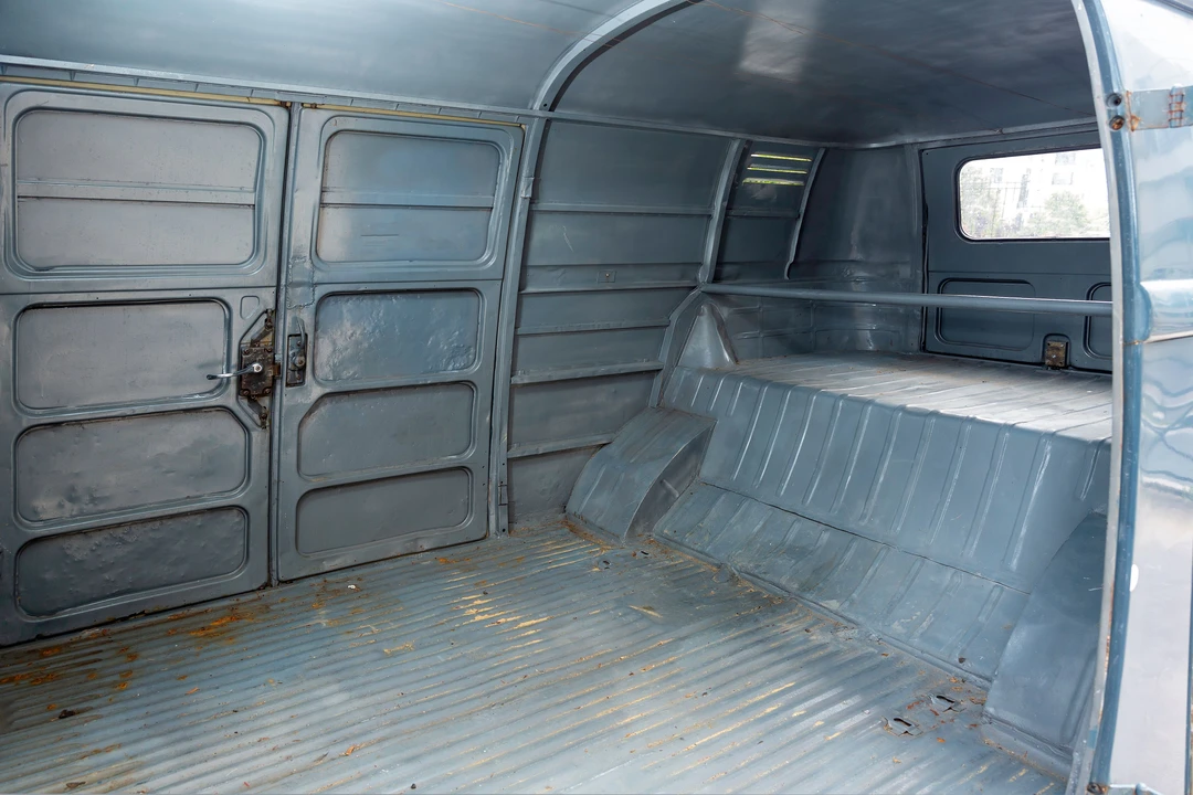 1956 Volkswagen Split-Window Bus - Image 21 of 30