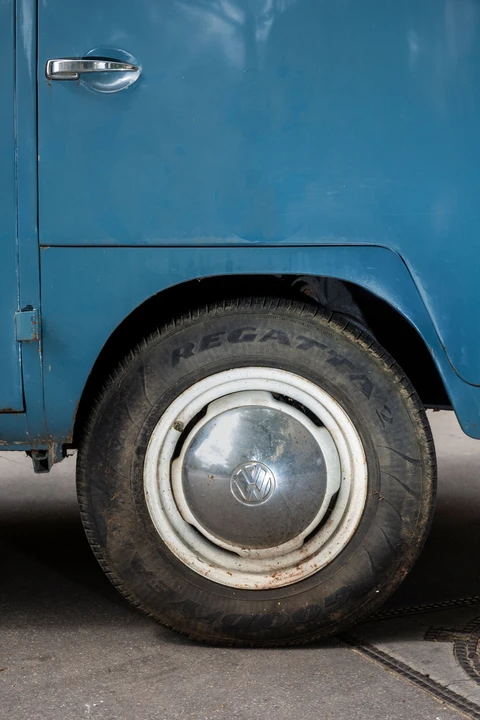 1956 Volkswagen Split-Window Bus - Image 29 of 30