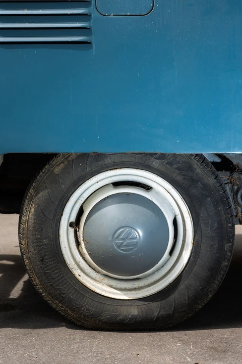 1956 Volkswagen Split-Window Bus - Image 30 of 30