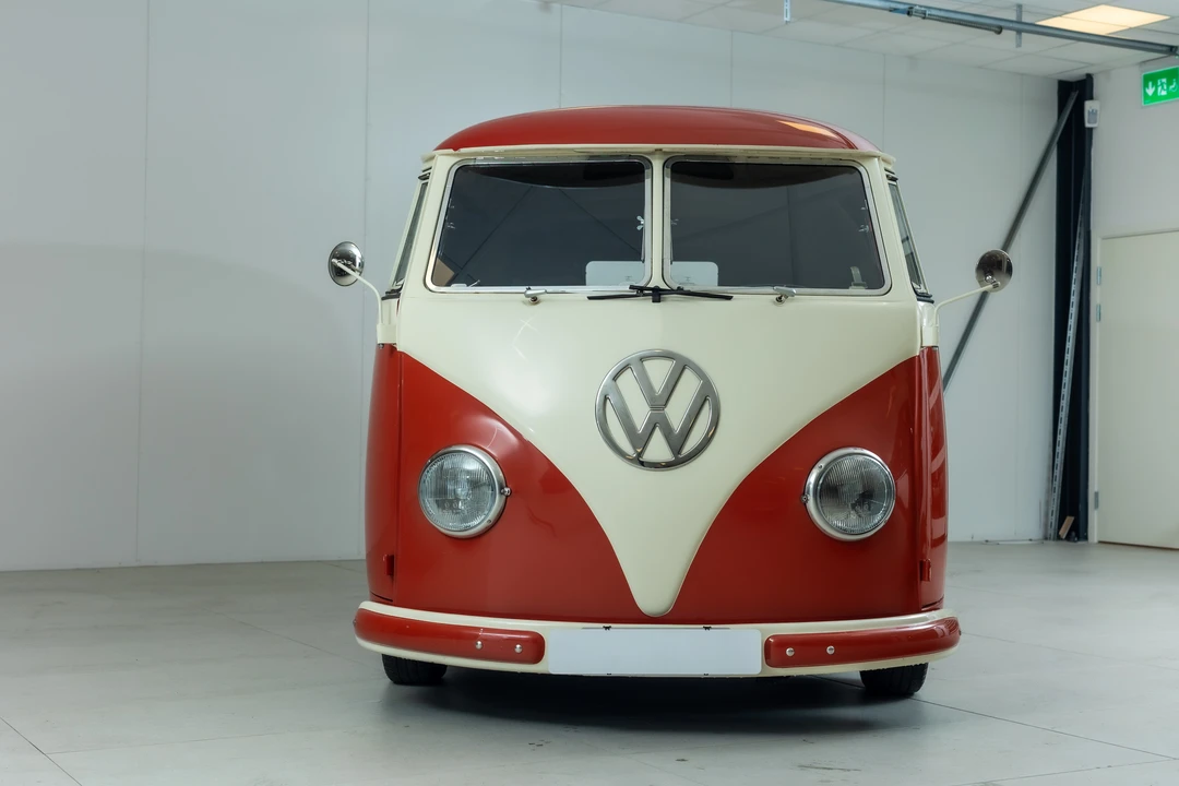 1956 Volkswagen Split-Window Bus - Image 9 of 31