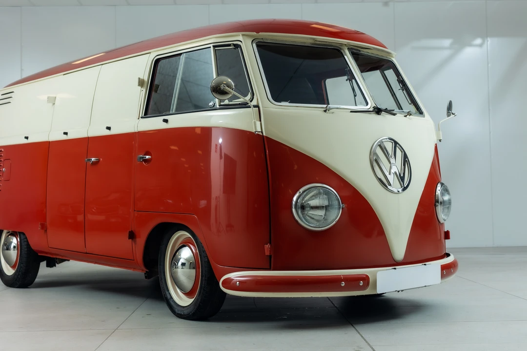 1956 Volkswagen Split-Window Bus - Image 17 of 31