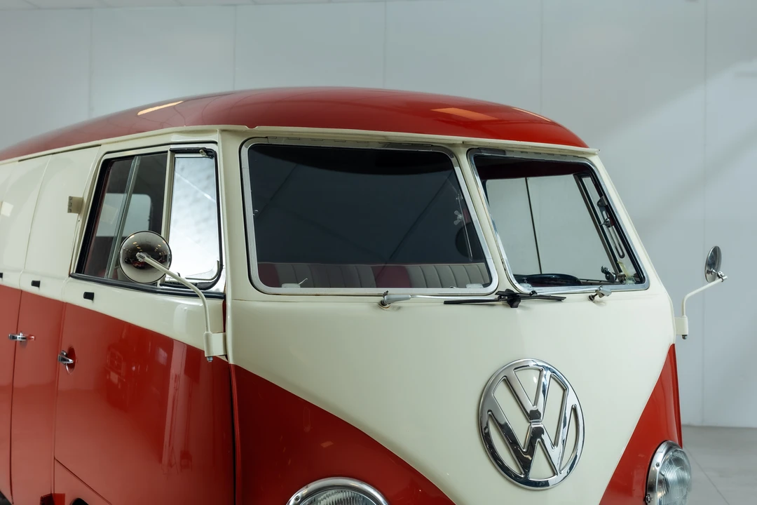 1956 Volkswagen Split-Window Bus - Image 19 of 31