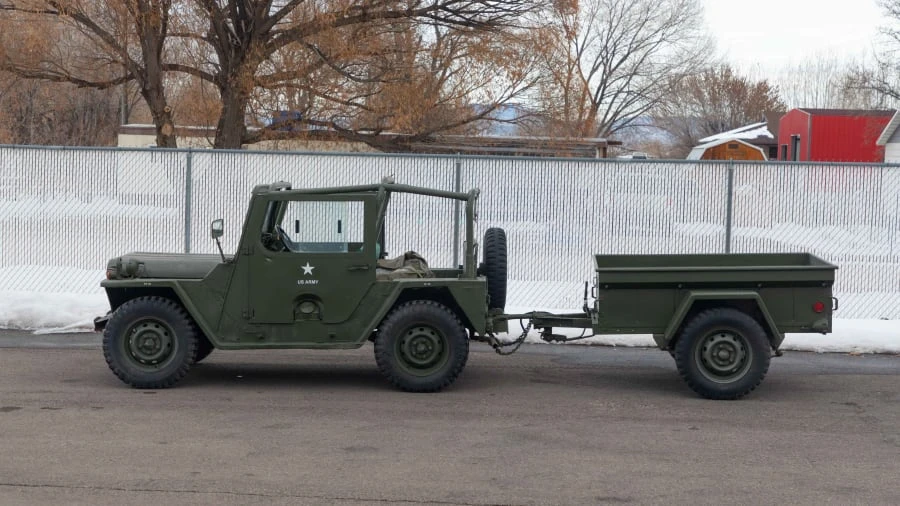 1956 Willys M38 & M38A1 - Image 2 of 12