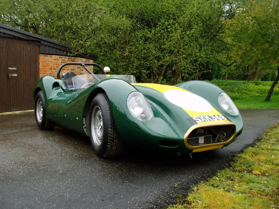 Jaguar Replica - Image 7 of 7