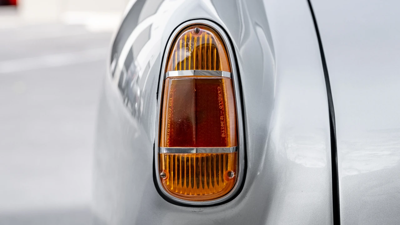 1957 Alfa Romeo 1900 - Image 14 of 31