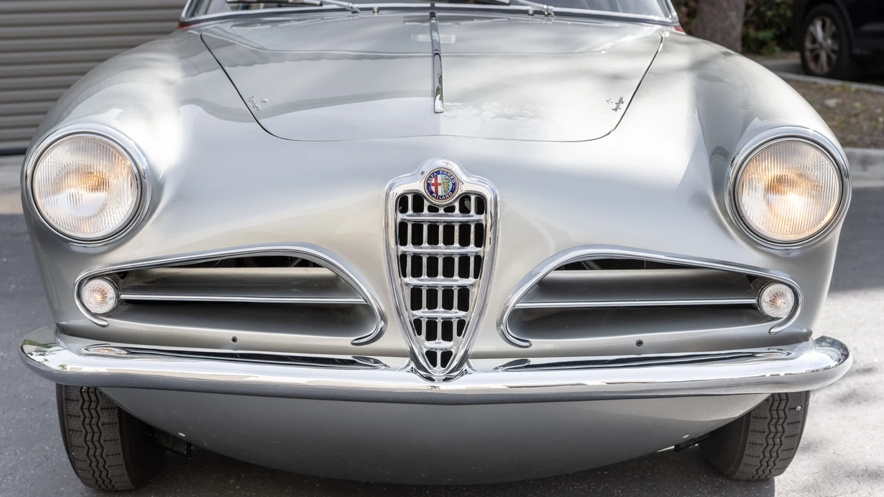 1957 Alfa Romeo 1900 - Image 10 of 31