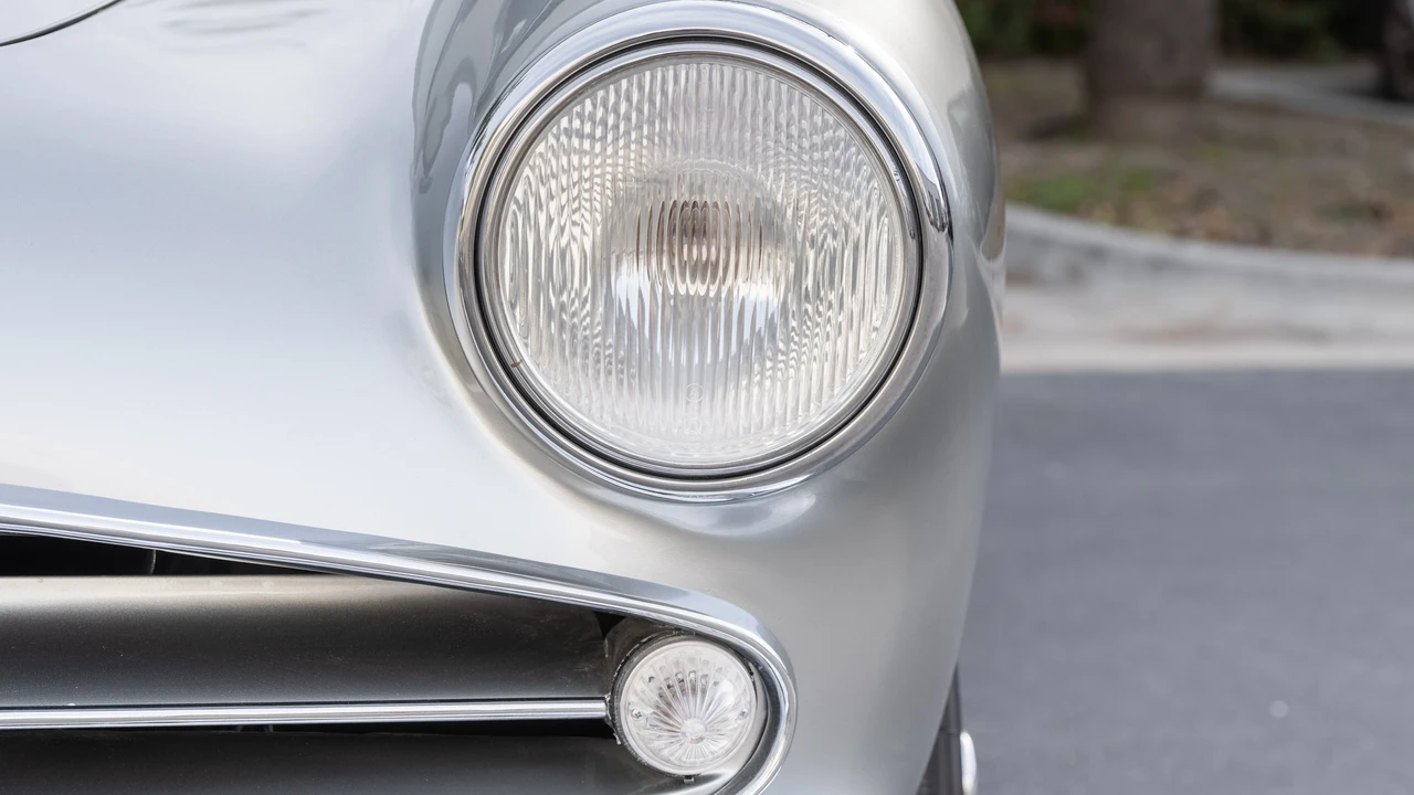 1957 Alfa Romeo 1900 - Image 12 of 31