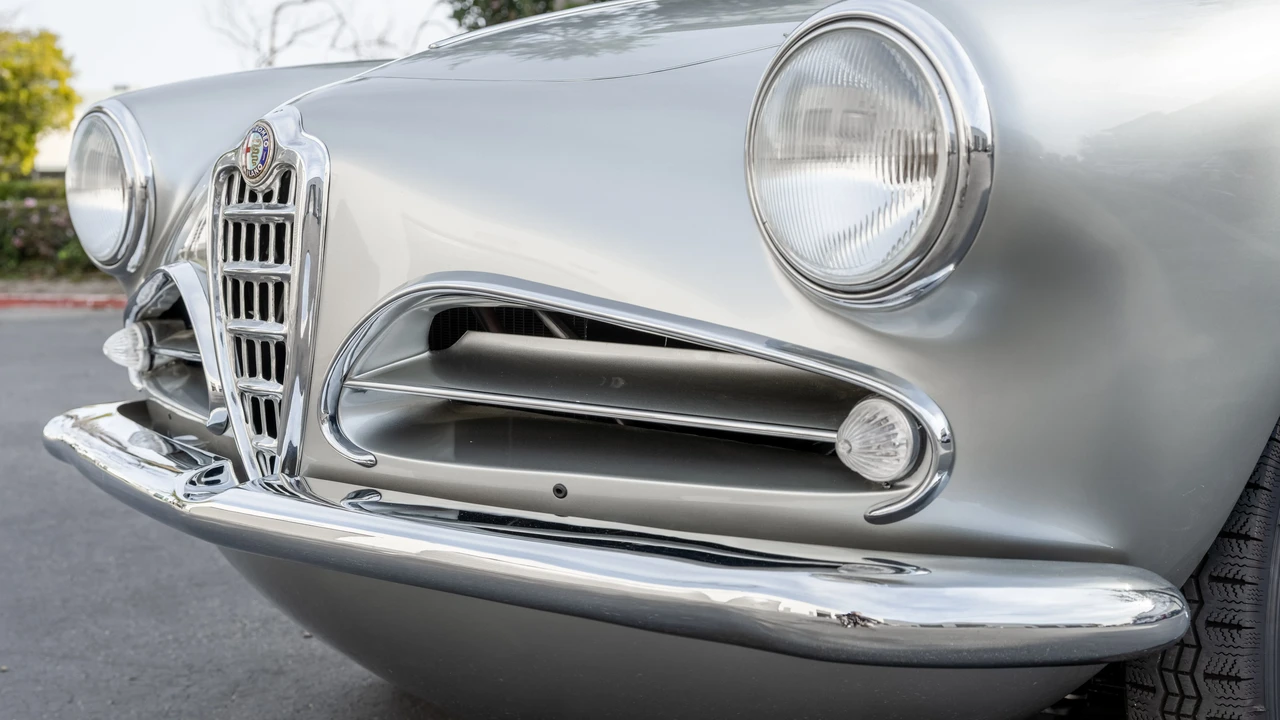 1957 Alfa Romeo 1900 - Image 20 of 31