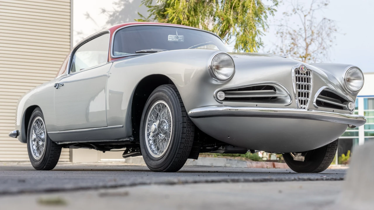 1957 Alfa Romeo 1900 - Image 9 of 31
