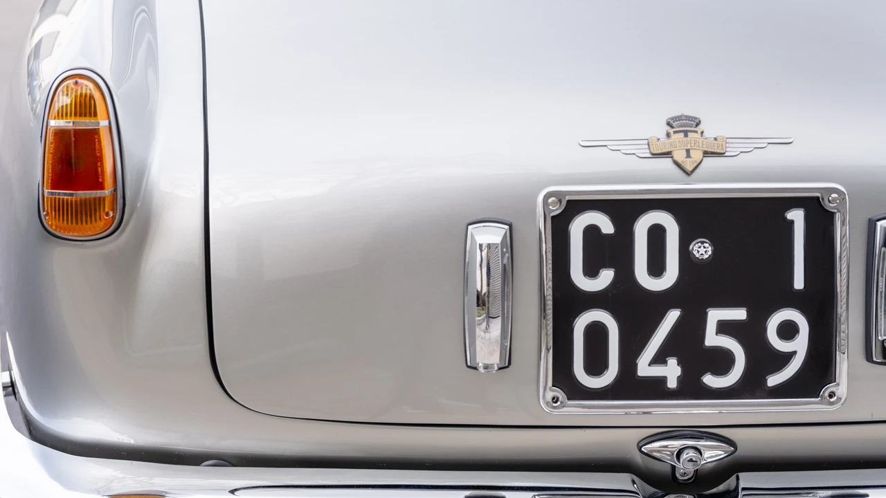 1957 Alfa Romeo 1900 - Image 24 of 31