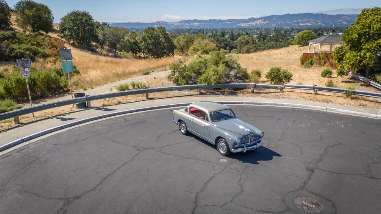 1957 Alfa Romeo 1900 - Image 23 of 31