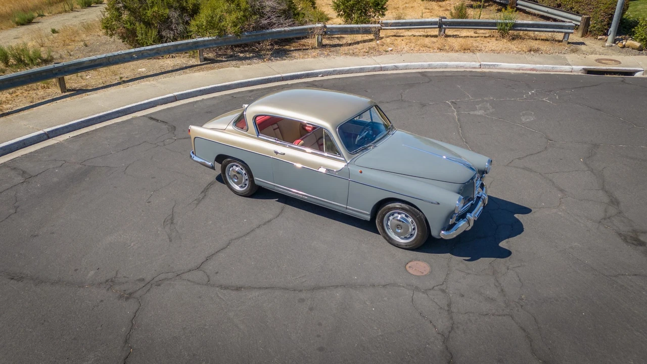 1957 Alfa Romeo 1900 - Image 22 of 31