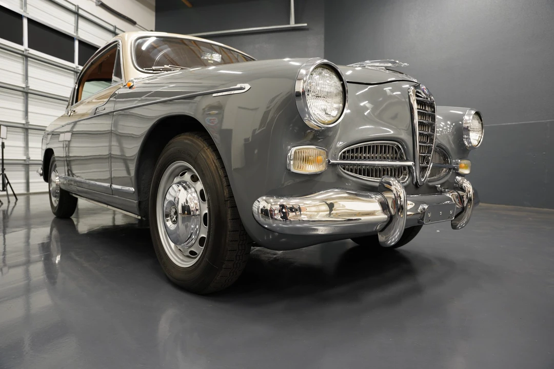 1957 Alfa Romeo 1900 - Image 17 of 31